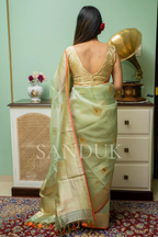 myra (saree)