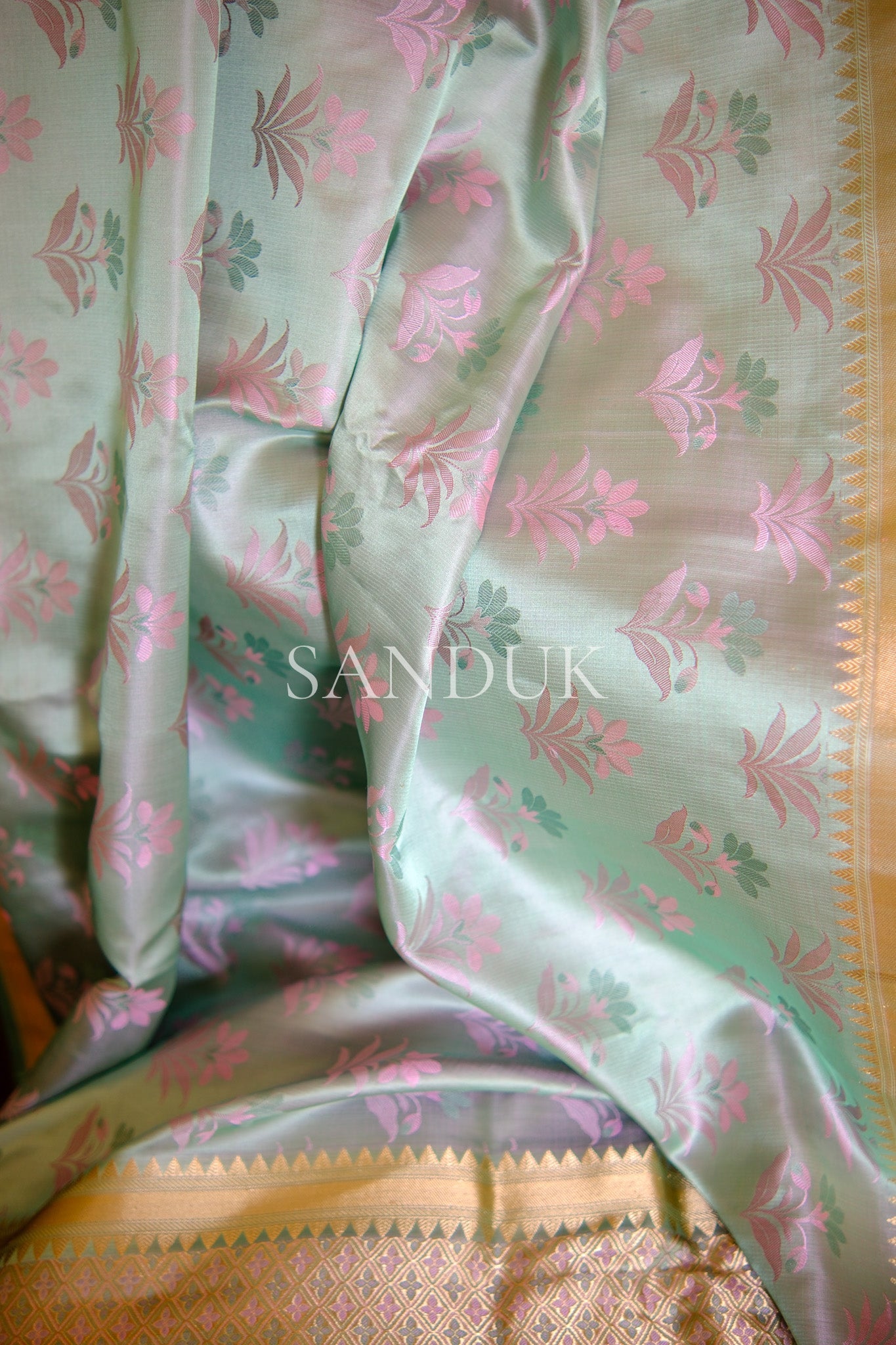 Ariana (Saree)